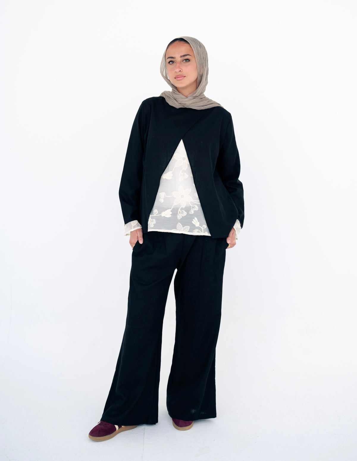 Mix set lace in Black-pure linen