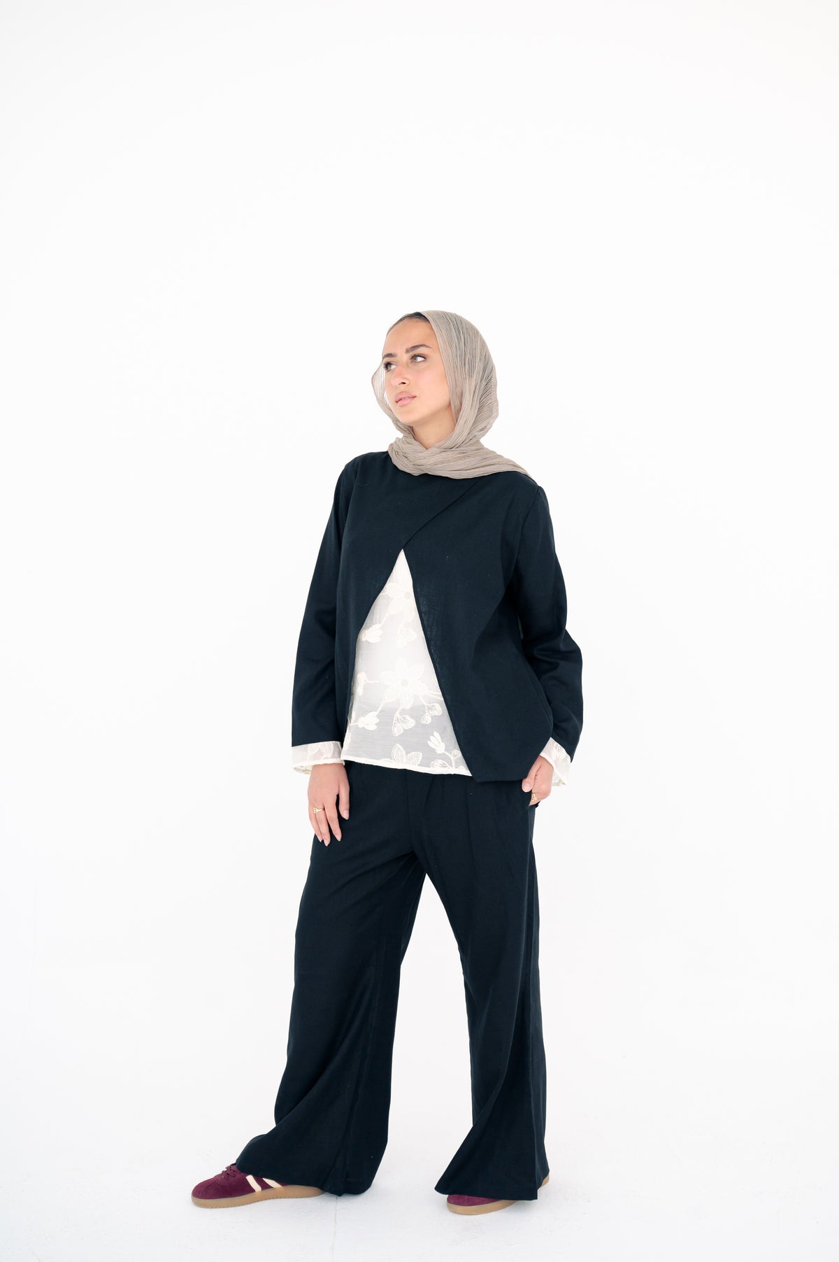 Mix set lace in Black-pure linen