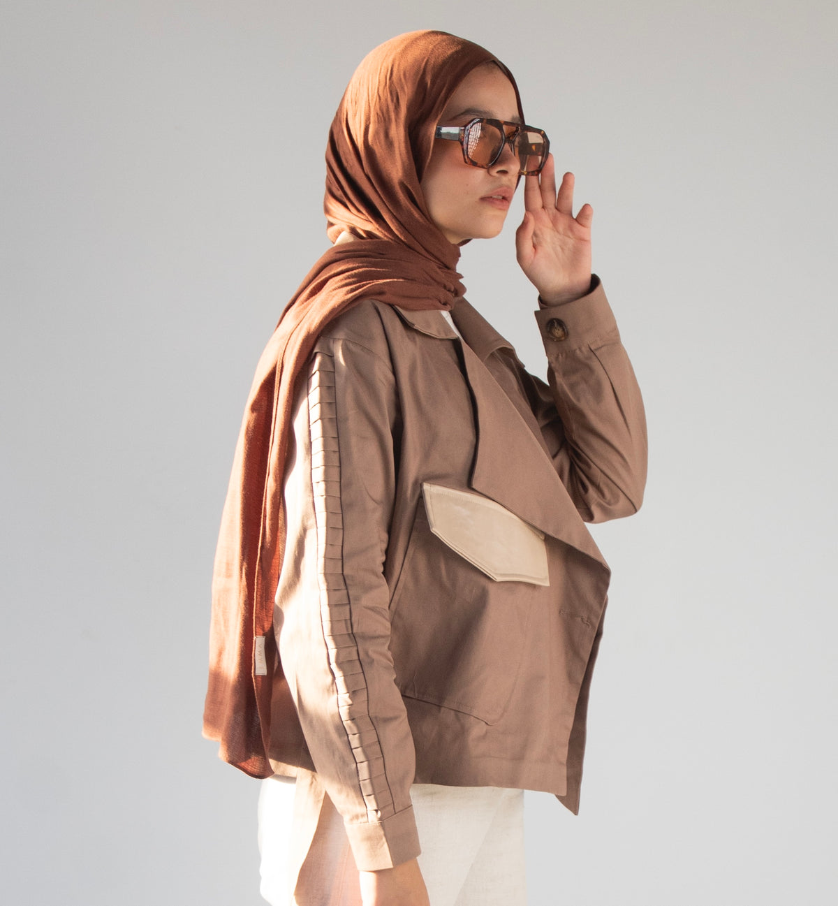 Brown low trench
