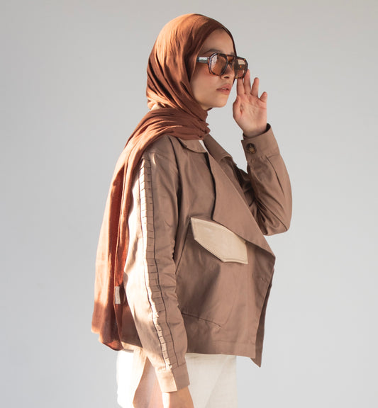 Brown low trench