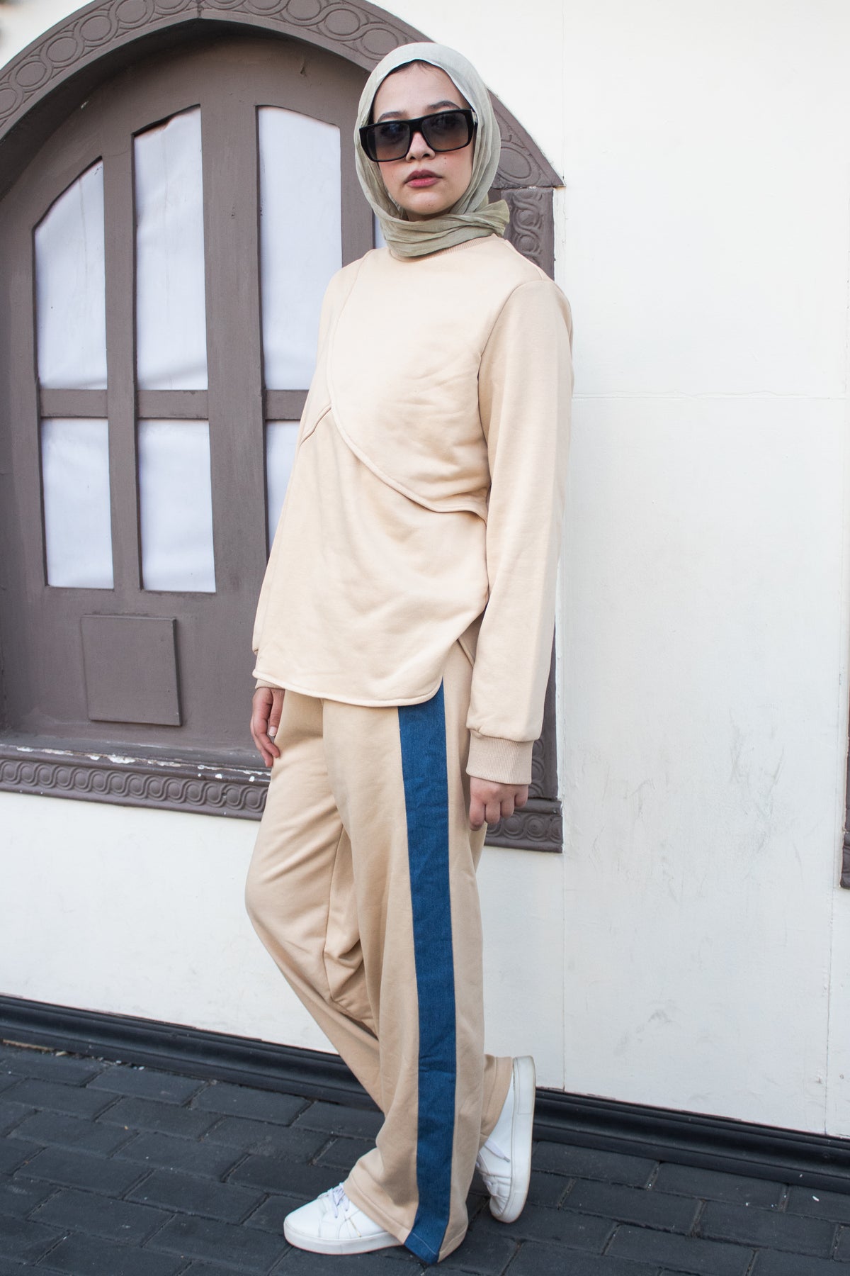 Melton set in light beige